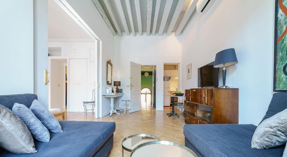 Charming Fuencarral II Apartment Madrid Exterior photo